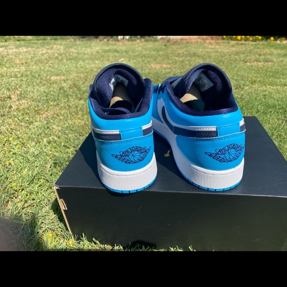 Air Jordan 1 low $230